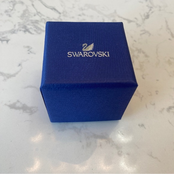 Swarovski’s Attract Ring, size 52. Round cut, Pavé, White, Rhodium plated. NIB - Picture 8 of 14